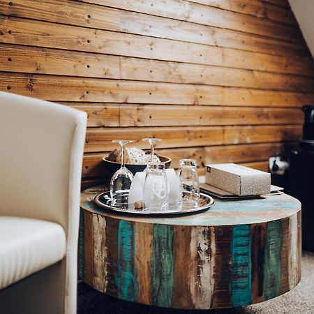 Wine & Wellness Hotel Besedni Dum Valtice Kültér fotó