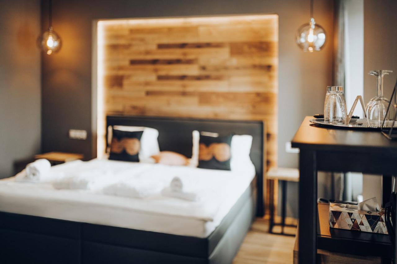 Wine & Wellness Hotel Besedni Dum Valtice Kültér fotó