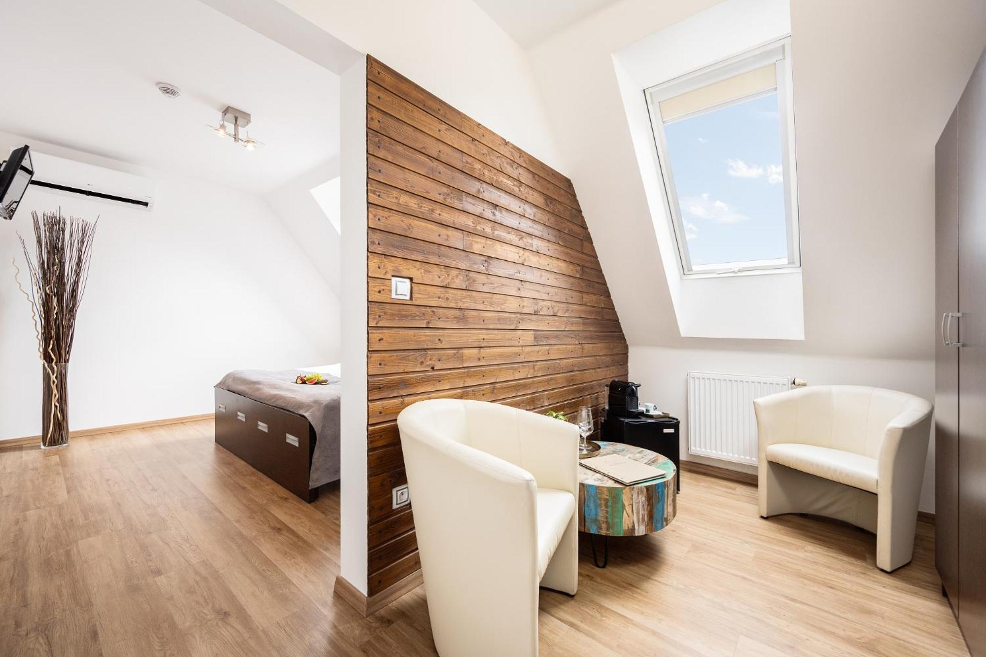 Wine & Wellness Hotel Besedni Dum Valtice Kültér fotó