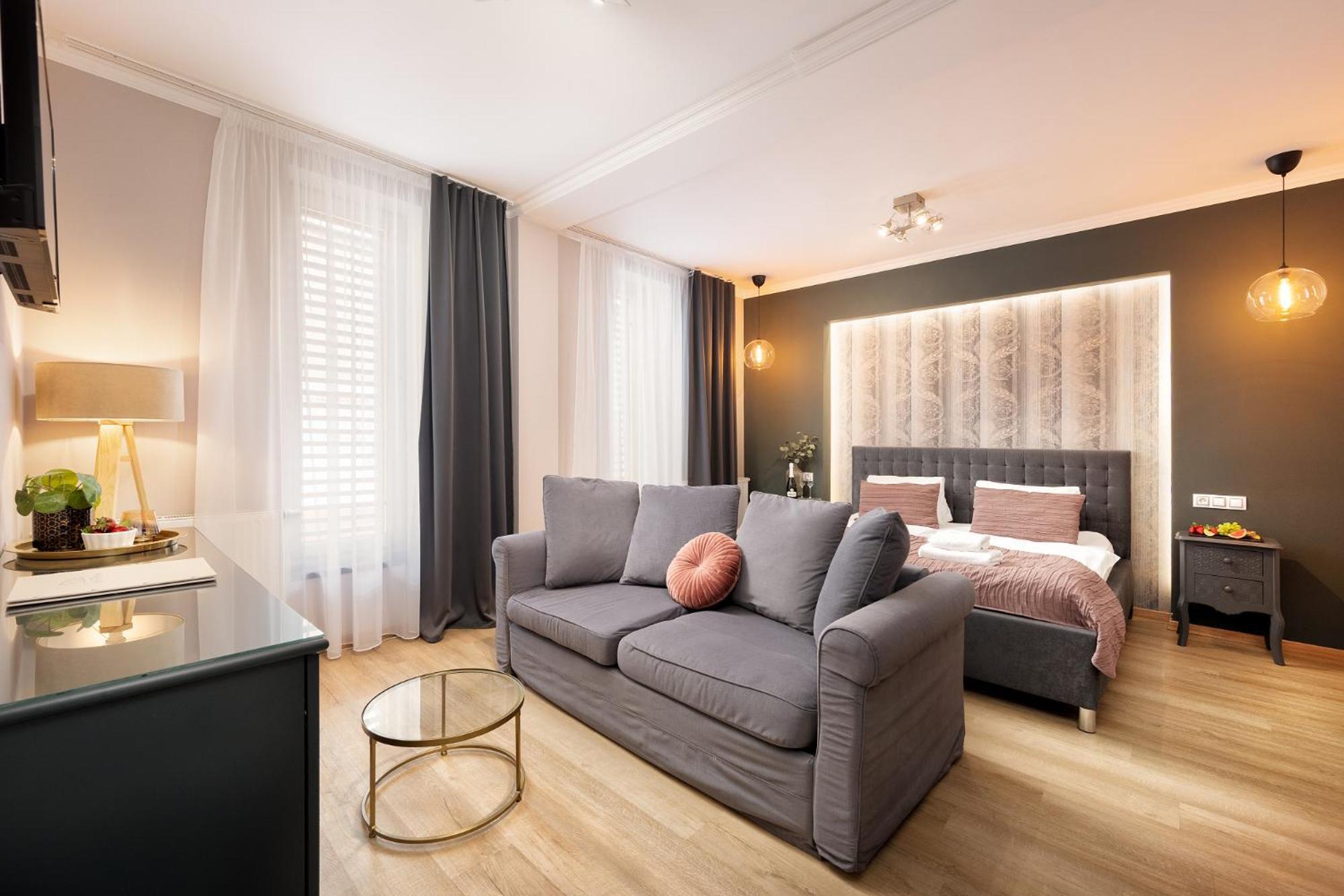 Wine & Wellness Hotel Besedni Dum Valtice Kültér fotó